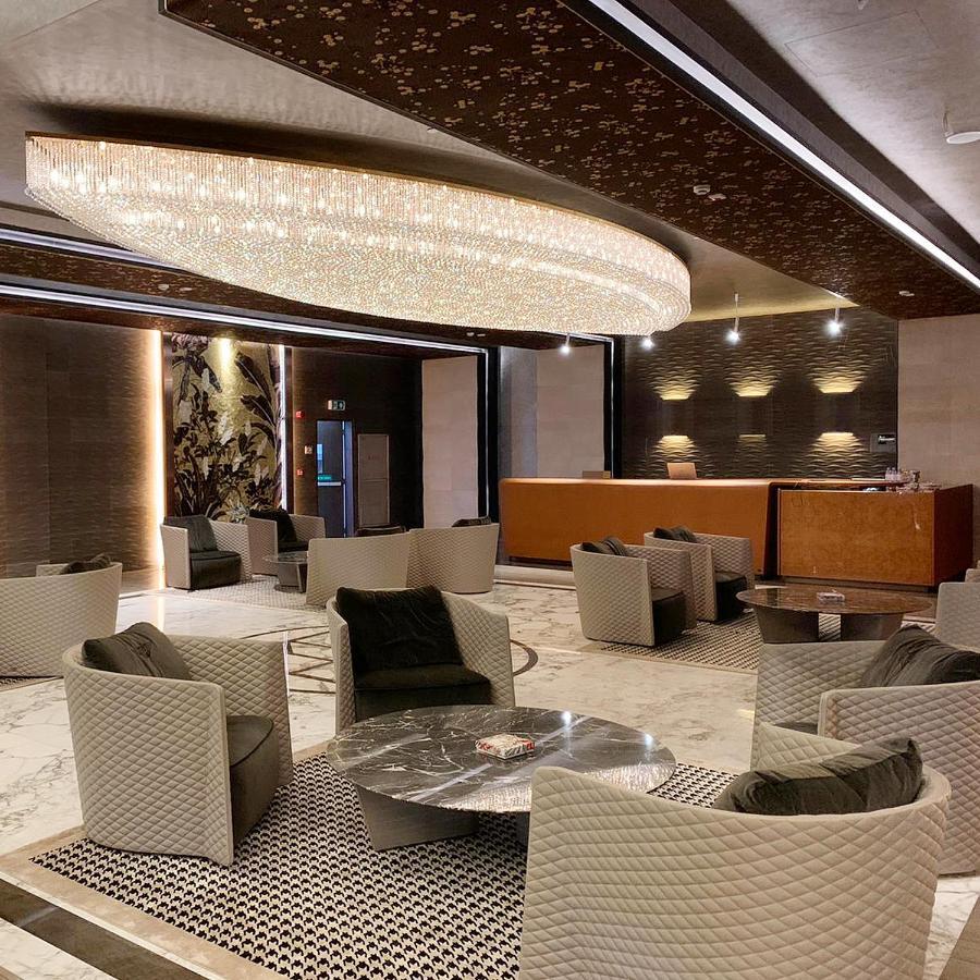 The Bentley Luxury Hotel & Suites Doha Luaran gambar The lounge at the airport