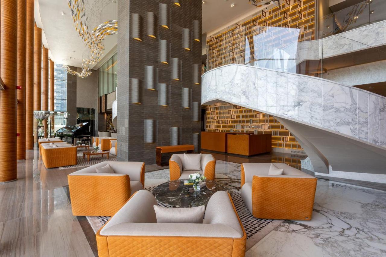 The Bentley Luxury Hotel & Suites Doha Luaran gambar The lobby of the hotel