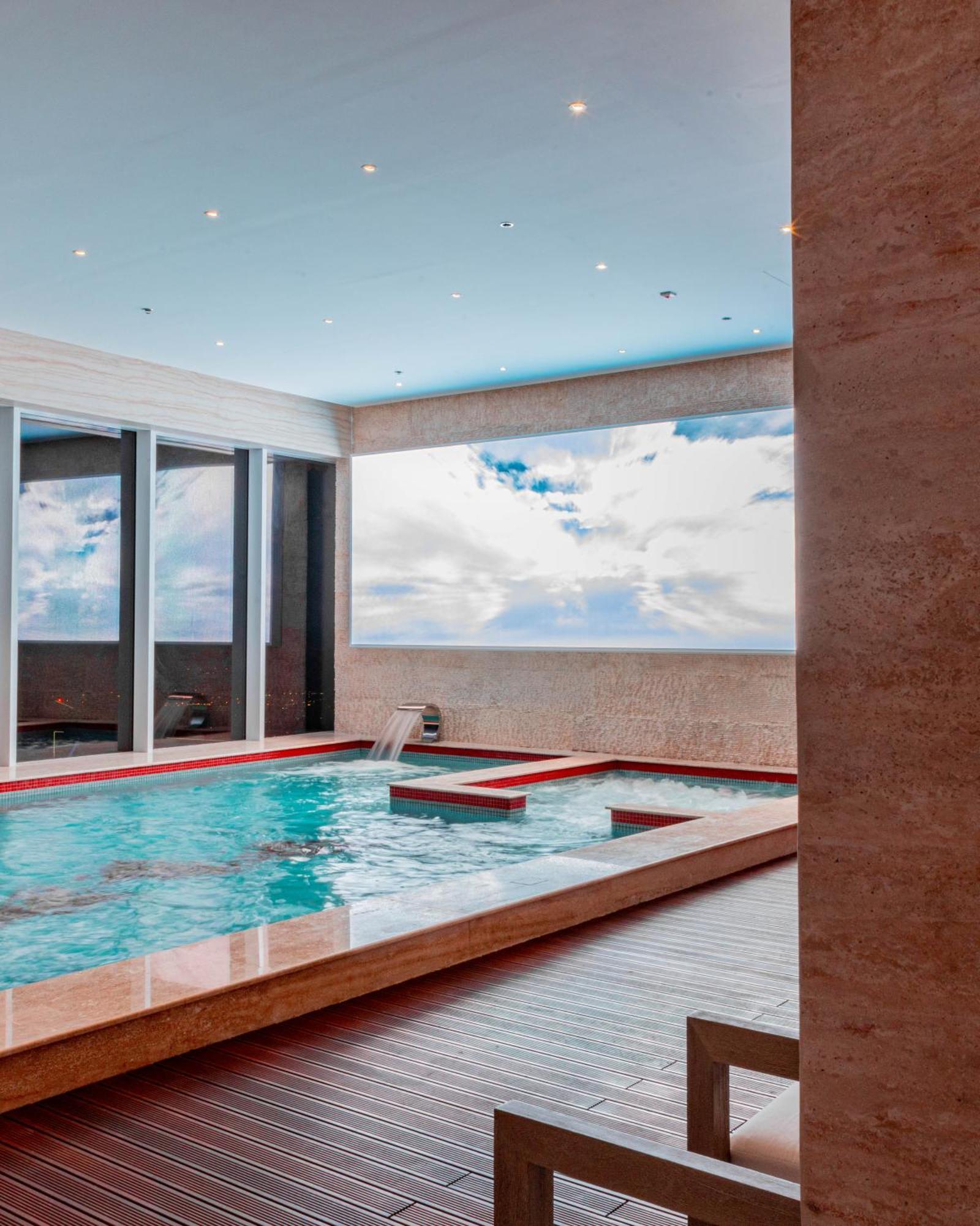 The Bentley Luxury Hotel & Suites Doha Luaran gambar The spa at The Ritz-Carlton, Tysons